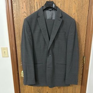 Express 42L Charcoal Grey Stretch Suit